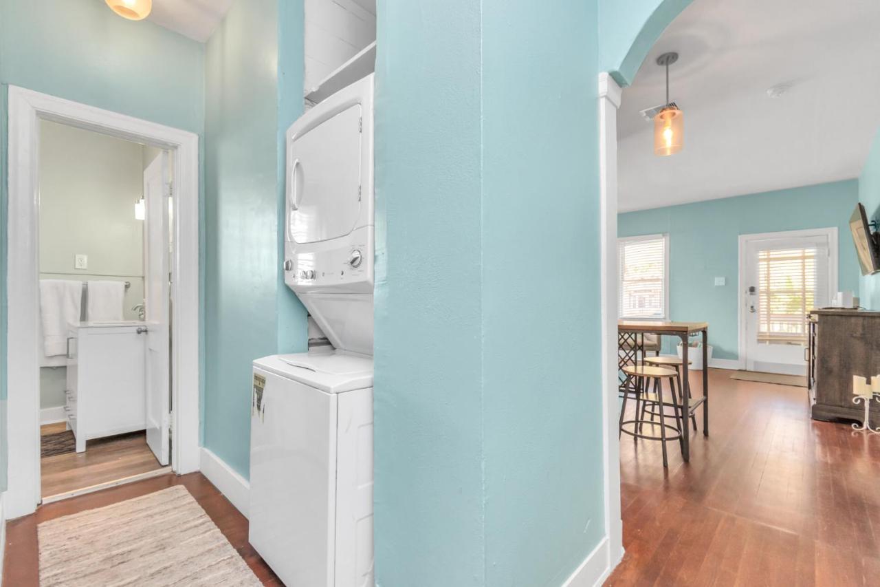 2 Kitchens,2 Living Rooms,4 Bedrooms-Close To All! Galveston Exterior photo